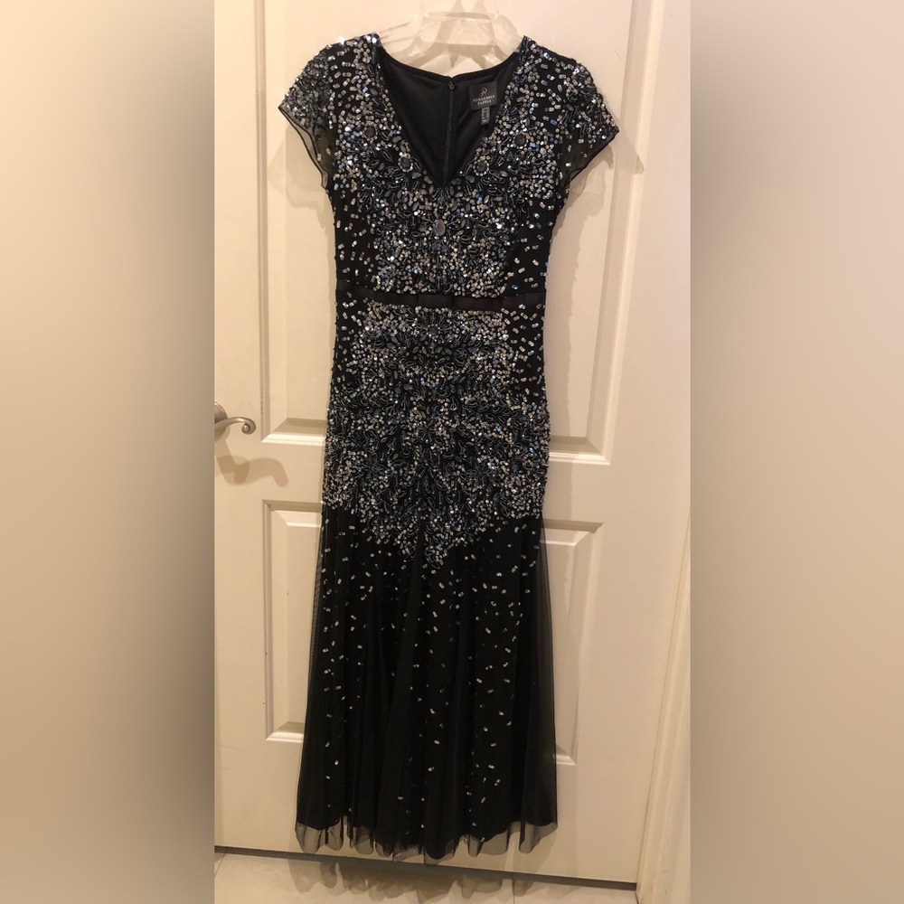 Adrianna Papell Beaded Cap Sleeve Gown, Black, size 6 US,Formal Long Dress, prom